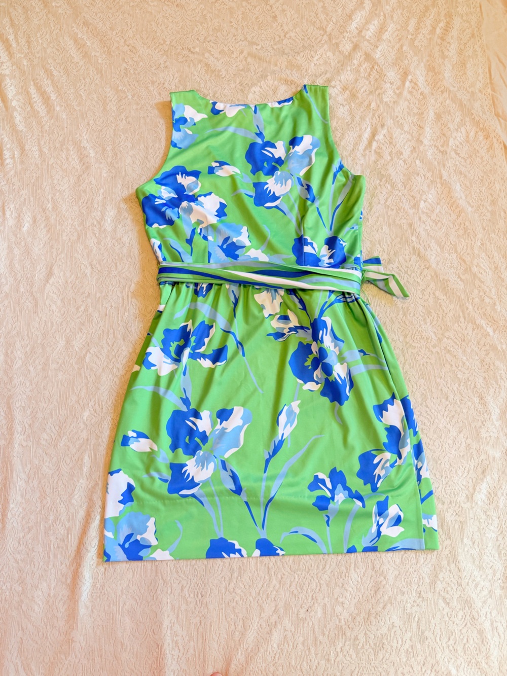 Gretchen Scott sleeveless V-neck floral belted dress - Picture 7 of 7